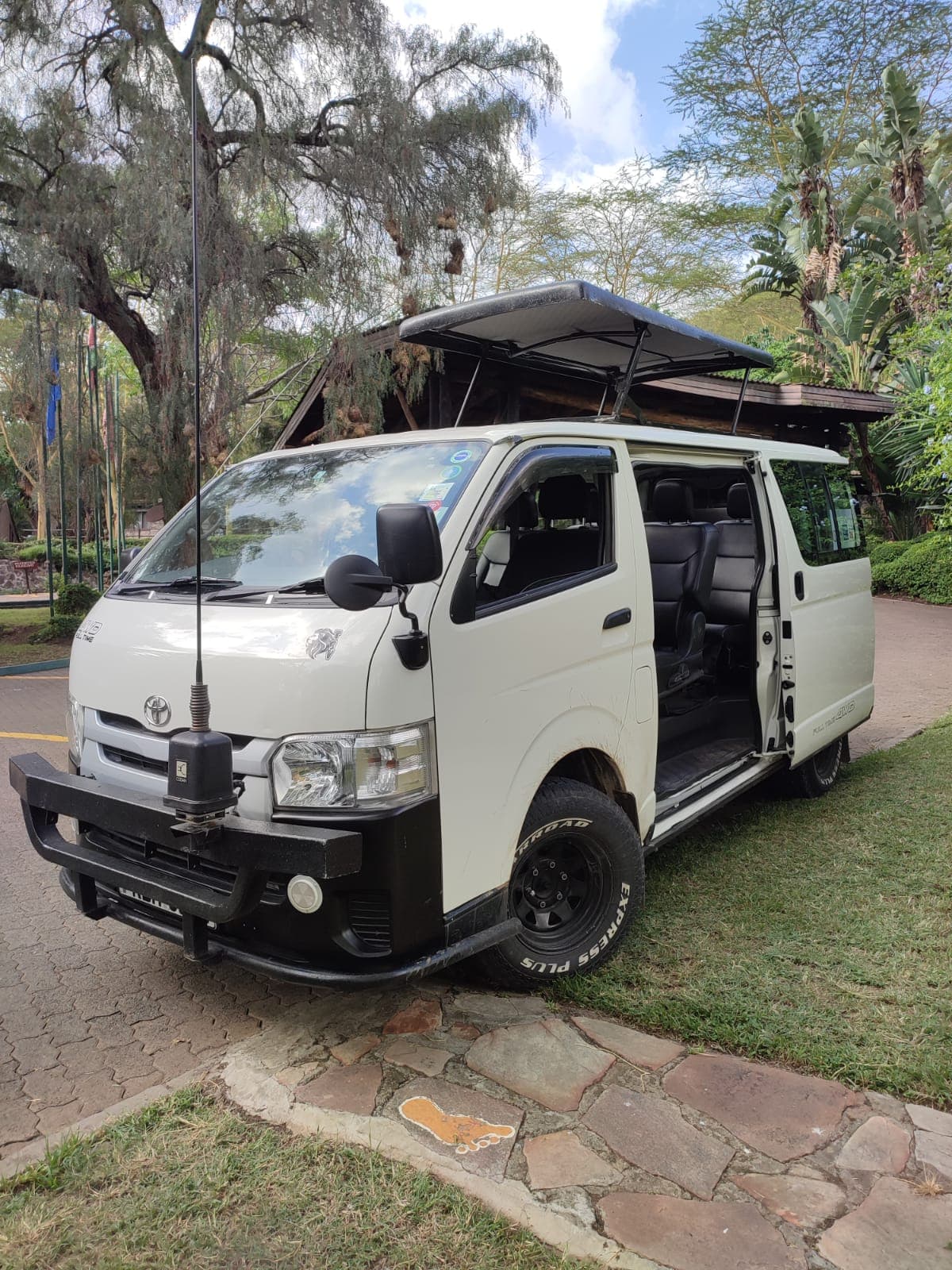 4×4 Safari Van 3