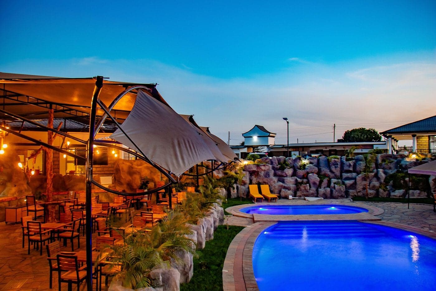 Avian Court Hotel — safari photo 3